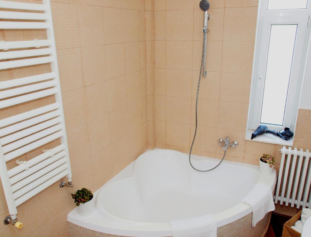 Sweet Dreams Suites Cismigiu Gardens Bucureşti Eksteriør bilde